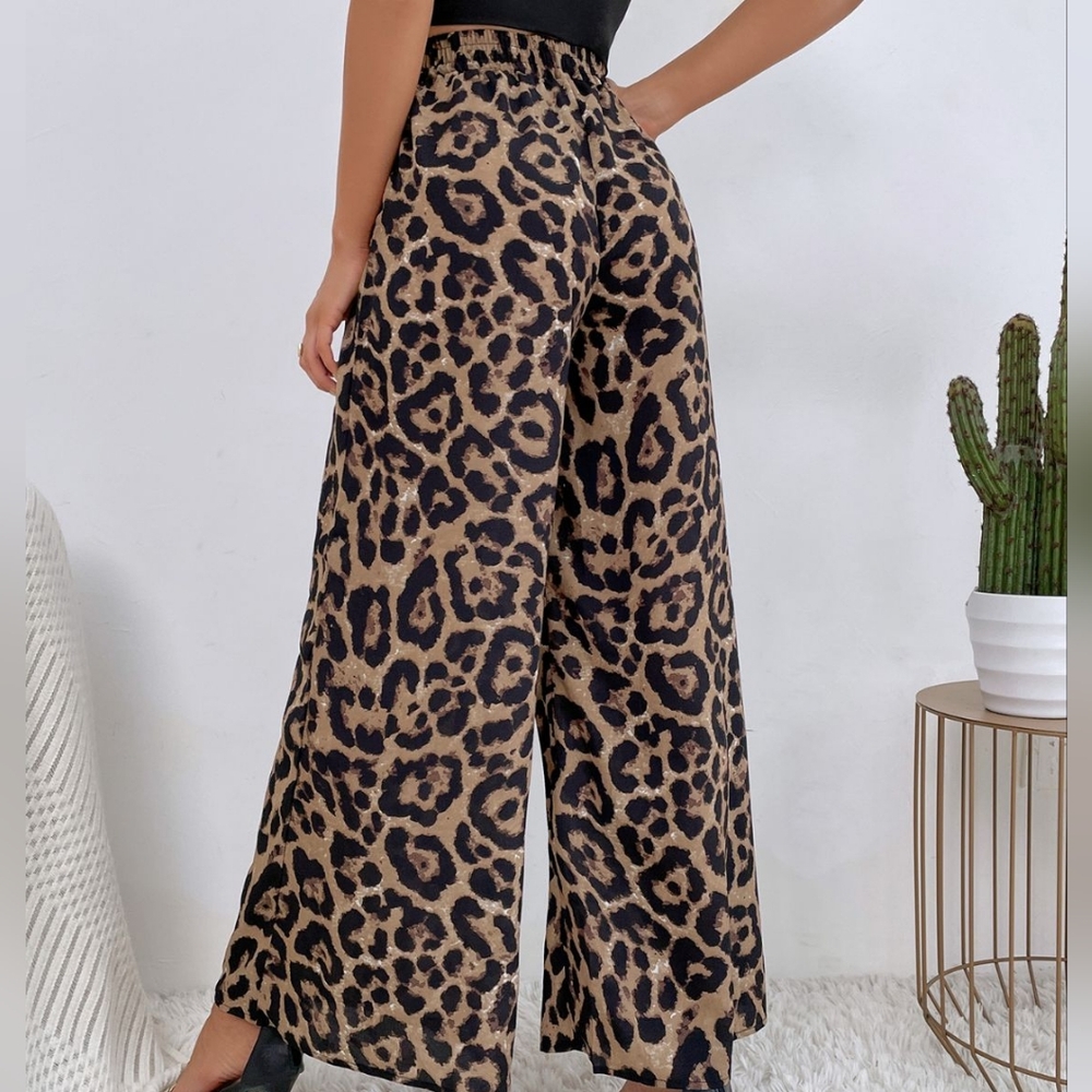 Leopard Print Wide-Leg Pants - Picture 3 of 7